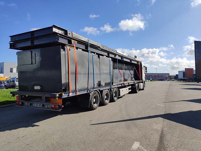 Transport ponton flottant pour port