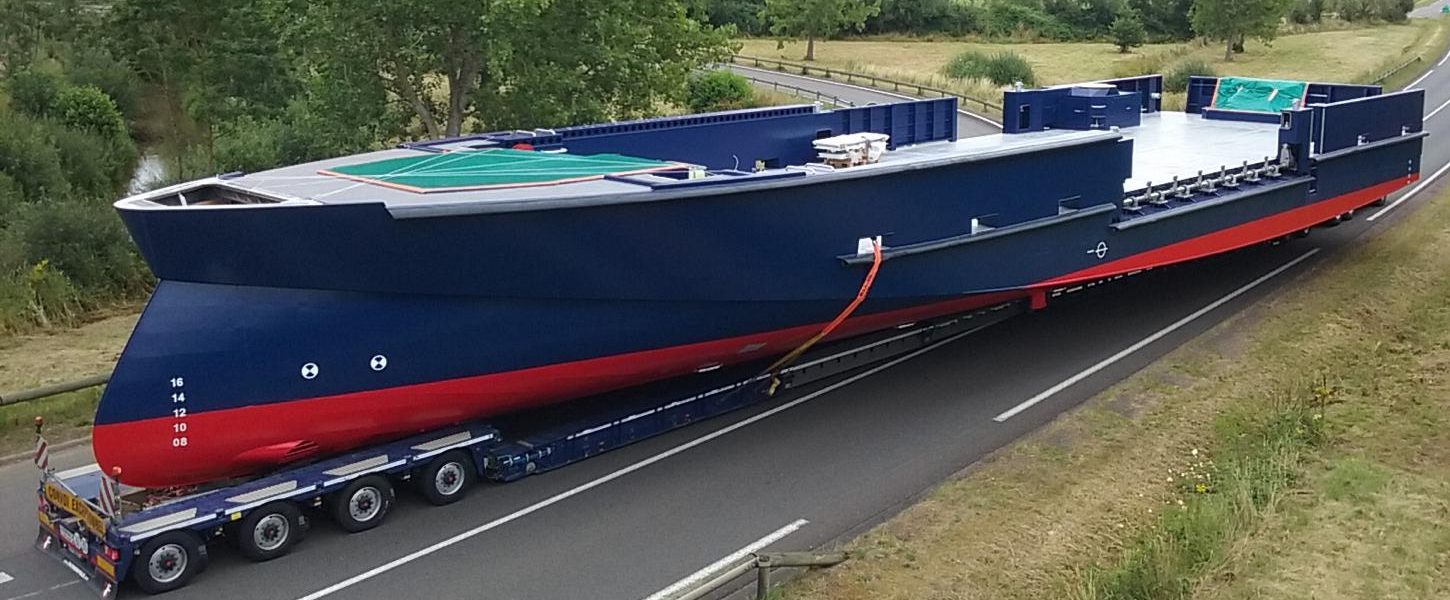 Transport bateau large long et lourd 2