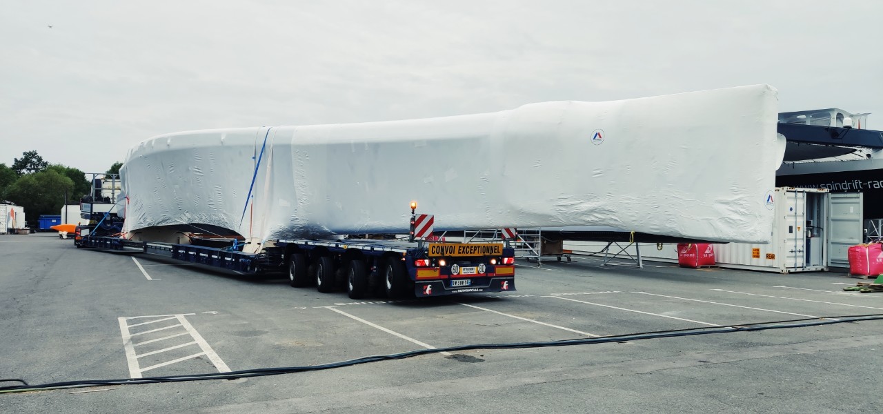 Transport grande longueur - coque bateau